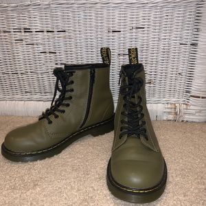 OLIVE GREEN DR MARTENS